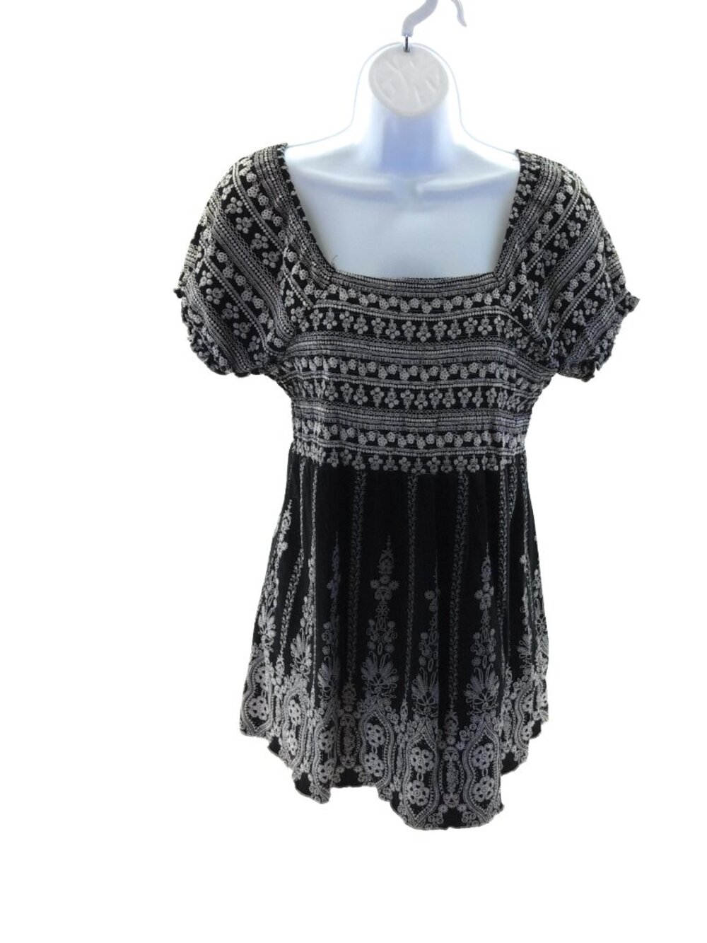 Roz & Ali Plus 1X Black White Paisley Boho Square Neck Tunic Top